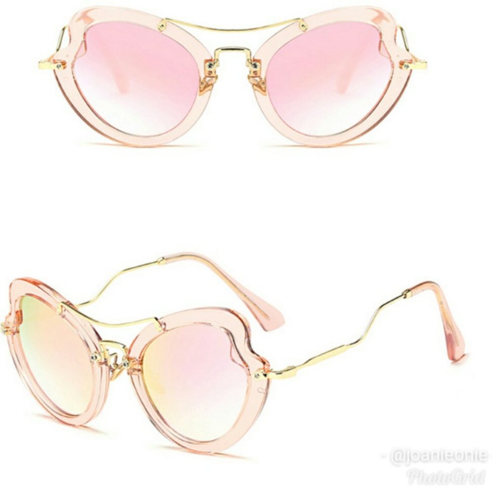 Trendy ROSE Cat Eyed MIRRORED Sunnies